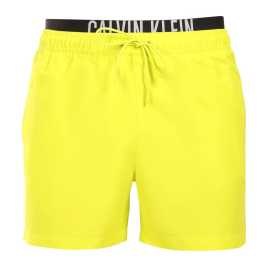 Moške kopalke Calvin Klein rumene (KM0KM01093-LRF) XL.
Želite biti videti elegantno in hkrati uživati v največjem udobju?
Lahkoten in funkcionalen material vam zagotavlja udobje
Kopalke so izdelane iz lahkega poliestra, ki se hitro suši in je zelo trpežen.
Udobno prileganje za vsako priložnost
Kopalke Calvin Klein imajo krajše noge, zato vas ne omejujejo in pustijo vaše noge na ogled.
Zakaj v vaši garderobi ne smejo manjkati kopalke Calvin Klein

Vrhunska zasnova: Razkošen videz z ikoničnim logotipom Calvin Klein.
Material za hitro sušenje.
Odličen kroj: Kratke nogavice in elastičen pas z vrvico se bodo prilagodili vašemu telesu in zagotovili največjo svobodo gibanja.

Spodnje perilo Calvin Klein obožujejo ljudje po vsem svetu
Moško spodnje perilo Calvin Klein je ena od stalnic modne industrije.
Kako skrbeti za kopalke?
Če želite zagotoviti, da bodo vaše kopalke trajale kot nove, je pomembno, da jih pravilno negujete:

Pralnica: Priporočeno za 30 °C z blagim detergentom.
Sušenje: Ni primerno za sušenje v sušilnem stroju - najbolje je, da se posuši na zraku.
Likanje: Ne likate, material se naravno zravna.

Nasvet: Izbira kopalk, ki se vam popolnoma prilegajo in poudarjajo vaš slog, je lahko dolgotrajna.