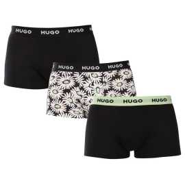 3PACK pánske boxerky HUGO viacfarebné (50532550 985) L, trenky.
Stavte na nadčasovú eleganciu a špičkový komfort s pánskymi boxerkami HUGO.
Materiál, ktorý vám dokonale padne
Kombinácia vysokokvalitnej bavlny s prímesou elastanu zaručuje optimálnu kombináciu pohodlia a pružnosti.
Štýl, ktorý hovorí sám za seba
Striedma farebnosť je vhodná pre všetkých mužov, ktorí nemajú radi módne výstrelky.
Prečo si zamilujete boxerky HUGO

Prvotriedny materiál v kombinácii bavlny a elastanu.
Elegantný dizajn v klasických farbách.
Kratšie nohavičky pre väčšie pohodlie.

Spodná bielizeň Hugo pre milovníkov pohodlia a luxusu
Značka spodnej bielizne Hugo patrí do rodiny odevov Hugo Boss a vyniká kvalitnými materiálmi a precíznym spracovaním.
Ako sa starať o boxerky HUGO
Aby vaše obľúbené boxerky dlho vydržali, odporúčame dodržiavať tieto tipy.

Pranie: Per je pri teplote 40 °C.
Sušenie: Boxerky môžeš sušiť v sušičke na šetrný program.
Žehlenie: Pokiaľ je potrebné, žehli ich naruby pri nižšej teplote.

Tip: Staňte sa expertom na údržbu spodnej bielizne vďaka radám v našom článku a doprajte svojim obľúbeným kúskom starostlivosť, ktorú si zaslúžia.