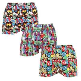 3PACK pánske trenky Styx art klasická guma viacfarebné (3A11565) M, trenírky.
Doprajte si štýl a pohodlie s pánskymi šortkami Styx v pestrých farbách a originálnom dizajne.
Mäkký materiál pre celodenné pohodlie
Šortky Styx sú vyrobené zo 100 % bavlny, ktorá ponúka mäkkosť a priedušnosť aj pri celodennom nosení.
Originálny dizajn a pohodlné nosenie
Šortky Styx vnesú do vášho šatníka hravosť a jedinečný štýl vďaka odvážnym farbám a originálnym potlačiam.
Prečo si zaobstarať šortky Styx?

Vyrobené v Českej republike s dôrazom na kvalitu a precíznosť.


Materiál zo 100 % bavlny pre mäkkosť a pohodlie.


Originálne a zábavné vzory, ktoré vás odlíšia.

Kvalita z Českej republiky, to je spodná bielizeň Styx
Spodná bielizeň Styx sa kompletne vyrába v Českej republike.
Ako sa starať o šortky Styx
Ak chcete zachovať kvalitu a pohodlie svojich šortiek, postupujte podľa týchto pokynov:

Pranie: Perte pri maximálnej teplote 30 °C, aby ste zachovali intenzívne farby a mäkkosť bavlny.


Sušenie: Neodporúčame sušenie v bubnovej sušičke, radšej ich nechajte voľne uschnúť na vzduchu.


Žehlenie: Šortky môžete žehliť pri nízkej teplote, aby mali hladký vzhľad.

Tip: Staňte sa expertom na údržbu spodnej bielizne vďaka tipom v našom článku a doprajte svojim obľúbeným kúskom starostlivosť, akú si zaslúžia.
