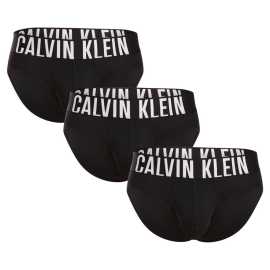 3PACK Herren Slips Calvin Klein schwarz (NB3607A-UB1) S.
Setzen Sie auf eine bewährte Kombination aus Komfort, Qualität und kultigem Stil.
Angenehmes Material für ganztägigen Komfort
Der Slip ist aus einer hochwertigen Baumwoll-Elastan-Mischung gefertigt.
Elegantes Design mit ikonischem Gummibund
Das minimalistische Design wird durch die elastische Calvin Klein-Logo-Prägung ergänzt, die dem gesamten Modell einen modernen und dennoch zeitlosen Look verleiht.
Vorteile, die Sie jeden Tag schätzen werden

Atmungsaktive Baumwolle: Hält Sie den ganzen Tag über frisch.


Flexibilität dank Elastan: Der Slip passt sich perfekt dem Körper an und schränkt die Bewegungsfreiheit nicht ein.


Stilvoll gewebter Gummi: Das Calvin Klein-Logo verleiht dem Slip einen zeitlosen Look.

Calvin Klein Unterwäsche verleiht Ihnen einen einzigartigen Stil
Calvin Klein Herrenunterwäsche gehört zu den Aushängeschildern der Modeindustrie.
Pflegehinweise für Calvin Klein-Slips
Mit der richtigen Pflege bleiben Calvin Klein-Slips lange Zeit wie neu - und bieten Ihnen jeden Tag Stil und Komfort in einem.

Waschen: Waschen Sie den Slip bei 30°C, am besten auf links, damit die Farbe und die Qualität des Gummis erhalten bleiben.
Trocknen: Sie können die Socken im Wäschetrockner trocknen, wählen Sie aber das Schonprogramm bei niedriger Temperatur.
Bügeln: Nicht bügeln.

Tip: Es kann schwierig sein, die richtige Unterwäsche zu finden, die perfekt sitzt.