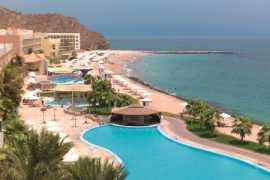 Spojené arabské emiráty Fujairah Radisson Blu Fujairah 10 dňový pobyt Plná penzia Letecky Letisko: Praha January 2026 ( 6/01/26-15/01/26)
