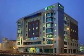Spojené arabské emiráty Dubaj Holiday Inn Express Jumeirah 9 dňový pobyt Plná penzia Letecky Letisko: Praha April 2026 ( 3/04/26-11/04/26)