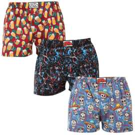 3PACK short hombre Styx art classic goma multicolor (3A18456) M.
Regálate estilo y comodidad con los pantalones cortos para hombre Styx, de colores vivos y diseños originales.
Material suave para una mayor comodidad durante todo el día
Los pantalones cortos Styx están hechos de algodón 100%, que ofrece suavidad y transpirabilidad incluso durante todo el día.
Diseño original y ajuste cómodo
Los shorts Styx aportarán alegría y un estilo único a tu armario gracias a sus atrevidos colores y originales estampados.
¿Por qué comprar pantalones cortos Styx?

Fabricado en la República Checa con especial atención a la calidad y la precisión.


Material 100% algodón para mayor suavidad y comodidad.


Diseños originales y divertidos que te diferenciarán.

Calidad de la República Checa, eso es ropa interior Styx
La ropa interior Styx se fabrica íntegramente en la República Checa.
Cómo cuidar los pantalones cortos Styx
Para mantener la calidad y la comodidad de sus pantalones cortos, siga estas directrices:

Lavandería: Lavar a una temperatura máxima de 30 °C para mantener los colores intensos y el algodón suave.


Secado: No recomendamos secarlos en la secadora, mejor dejarlos secar al aire libre.


Planchado: Para conseguir un aspecto liso, puede planchar los pantalones cortos a baja temperatura.

Consejo: Conviértete en una experta en mantenimiento de lencería con los consejos de nuestro artículo y dale a tus piezas favoritas el cuidado que se merecen.