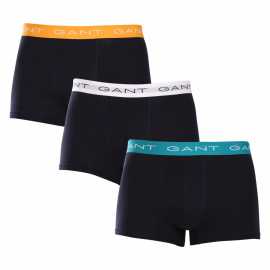 3PACK pánske boxerky Gant modré (902413003-779) 3XL, trenky.
Stavte na pohodlie a nadčasový vzhľad s pánskymi boxerkami GANT v nadčasovej farebnej kombinácii.
Prvotriedny materiál pre každodenné pohodlie
Boxerky sú vyrobené z kvalitnej zmesi bavlny a elastanu.
Moderný dizajn do práce aj na večerné rande
Jednoduchý dizajn dopĺňa vytkávaná guma v páse s logom GANT, ktorý je mäkký a netlačí.
Prečo by ste určite mali vyskúšať boxerky GANT

Kvalitný materiál a pohodlný strih:Mäkká bavlna s elastanom zaručuje pohodlie a skvelý strih.
Štýlový minimalistický dizajn: Klasické farebné prevedenie a vyšívané elastické logo pôsobia elegantne a moderne.
Univerzálnosť: Ideálne na každodenné nosenie, do práce, na šport aj na voľný čas.

Spodná bielizeň GANT pre štýlových mužov
Od roku 1949 je značka GANT synonymom precízneho remeselného spracovania a kvalitných materiálov.
Ako sa starať o pánske boxerky GANT
Aby vám spodná bielizeň dlho vydržala v skvelom stave, odporúčame dodržiavať tieto tipy.

Perte: Per ich pri maximálnej teplote 40 °C.
Sušenie: Boxerky môžeš sušiť v sušičke - odporúčame nastaviť šetrný program na nižšiu teplotu.
Žehlenie: Ak je to potrebné, môžeš ich žehliť na nízku teplotu, ideálne naruby.

Tip: Nájsť ten správny kus spodnej bielizne, ktorý vám dokonale padne, môže byť náročné.