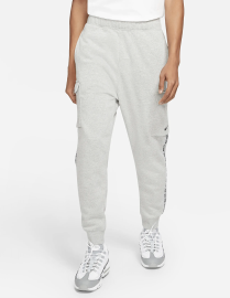Nike Sportswear XL.