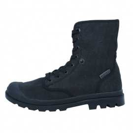Bushman boots Trapper grey 38.
 A sole with a distinctive pattern made of flexible rubber and with a removable insole made of EVA foam, lined with cotton canvas &ndash; all ensure comfortable walking even out in the field.
 &nbsp;
 Specification:
 
 
 	Upper: High Abrasion Cotton Canvas - 16 oz
 	Inner part: cotton, highly resistant canvas
 	Sole: real rubber
 	Insole: removable, EVA, lined with cotton canvas
 	Damn adaptable