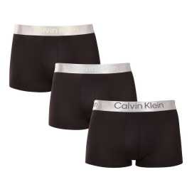 3PACK Herren Klassische Boxershorts Calvin Klein schwarz (NB4269-VSD) L.
Sie wollen Boxershorts, die Ihnen perfekten Komfort, modernes Design und höchste Qualität bieten?
Hochwertiges Material für ganztägigen Komfort
Diese Boxershorts sind aus einer Kombination von Kunstfasern hergestellt, die eine perfekte Kombination aus Weichheit, Flexibilität und Haltbarkeit gewährleisten.
Modernes Design und perfekte Passform
Der minimalistische Look mit einem Bund mit Gummizug wird durch das Calvin Klein-Logo ergänzt und verleiht den Boxershorts einen luxuriösen und raffinierten Stil.
Warum werden Sie Calvin Klein Boxershorts lieben?

Leichtes und atmungsaktives Material: Ideal für das tägliche Tragen und anspruchsvolle sportliche Aktivitäten.
Kürzere Höschen: Sie lassen Bewegungsfreiheit, ballen sich nicht und drücken nicht.
Schnell trocknend und langlebig: Perfekt für einen aktiven Lebensstil.
Zeitloses Design: Das minimalistische Design und der luxuriöse Look von Calvin Klein.

Calvin Klein Unterwäsche wird von Menschen auf der ganzen Welt geliebt
Calvin Klein Herrenunterwäsche gehört zu den Aushängeschildern der Modeindustrie.
Wie pflegt man Boxershorts?
Damit Ihre Boxershorts so lange wie möglich ihre perfekte Form und Qualität behalten, sollten Sie die folgenden Hinweise beachten:

Waschen: Wir empfehlen das Waschen bei 30 °C mit Feinwaschmittel.
Bügeln: Es wird nicht empfohlen, um eine Beschädigung des Materials zu vermeiden.
Trockner: Das Trocknen im Trockner wird nicht empfohlen, sondern das Trocknen an der Luft.

Tip: Es kann schwierig sein, die richtige Unterwäsche zu finden, die perfekt sitzt.