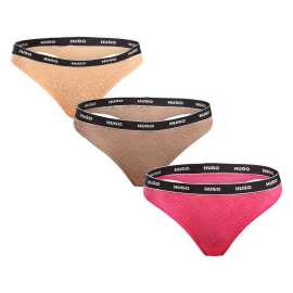 3PACK dámska tangá HUGO viacfarebné (50535265 960) L.
Objavte tangá, ktoré spájajú športový štýl, elegantný vzhľad a maximálne pohodlie.
Pohodlný materiál, ktorý perfektne sedí
Tanga HUGO sú vyrobené z mäkkého a ľahkého syntetického vlákna v kombinácii polyamidu a elastanu.
Strih, ktorý zdôrazňuje vaše prednosti
Jemný čipkový vzor je ideálny pre každú ženu, ktorá sa chce cítiť zvodná a neodolateľná za každých okolností.
Prečo vyskúšať dámske tangá HUGO

Luxusný čipkový dizajn s tkanou elastickou páskou: Štýlový vzhľad, ktorý kombinuje eleganciu s modernými športovými prvkami.
Pohodlný a pružný materiál: Mäkký na dotyk, priedušný a dokonale sa prispôsobí telu.
Pohodlné nosenie na každú príležitosť: Tanga sú pod oblečením takmer neviditeľné a hodia sa na každodenné nosenie aj na špeciálne príležitosti.

Spodná bielizeň HUGO pre milovníkov pohodlia a luxusu
Značka spodnej bielizne Hugo patrí do rodiny odevov Hugo Boss a vyznačuje sa vysokou kvalitou materiálov a precíznym spracovaním.
Ako sa starať o tangá HUGO
Aby vaša obľúbená spodná bielizeň zostala dlho v perfektnom stave, odporúčame dodržiavať tieto pokyny na údržbu.

Pranie: Odporúčame prať nohavičky pri maximálnej teplote 30 °C.
Sušenie: Nohavičky nesušte v sušičke – horúci vzduch môže poškodiť elastické vlákna a jemnú čipku.
Žehlenie: Nežehli ich.

Tip: Nájdenie správneho kusu spodnej bielizne, ktorý vám perfektne sedí, môže byť niekedy náročné.