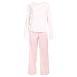 Damen Schlafanzug Calvin Klein mehrfarbig (QS7575-39Y) M.
Zweiteiliger Pyjama in luxuriöser Optik und Verarbeitung sowie aus angenehmer Baumwolle mit Elastan, was will man mehr?
 
Calvin Klein Pyjamas werden von jeder Frau geschätzt, die Komfort mag, sowohl im Sommer als auch im Winter. 
Der Pyjama bereitet auch als hochwertiges Geschenk große Freude.
Was das Waschen betrifft, so sollten Sie den Schlafanzug bei maximal 30°C waschen - weitere Informationen finden Sie in der klassischen Produktinformation unten.